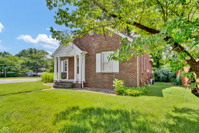 $189,900 | 2433 17th Street, Columbus, IN 47201