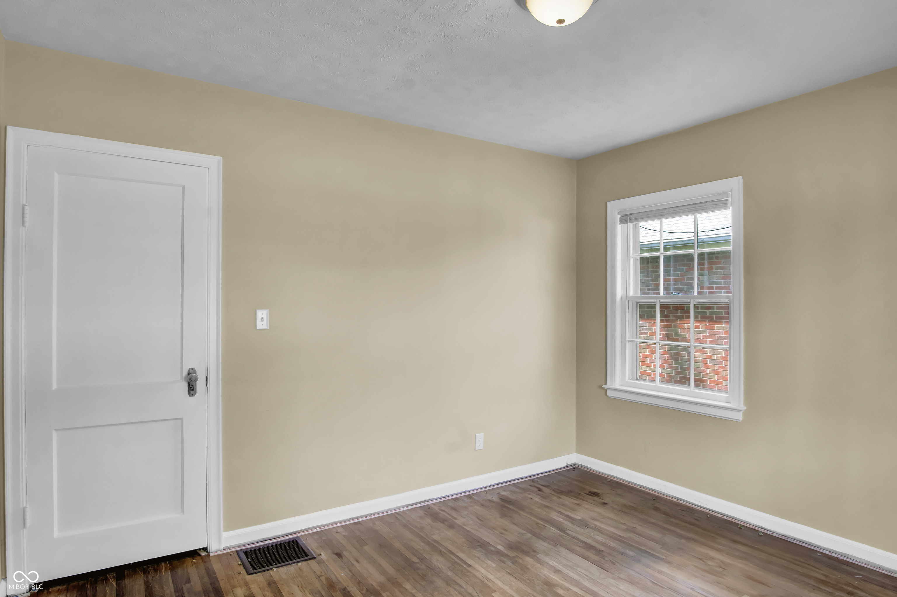 2433 17th Street Columbus, IN 47201 - Photo 32 of 47