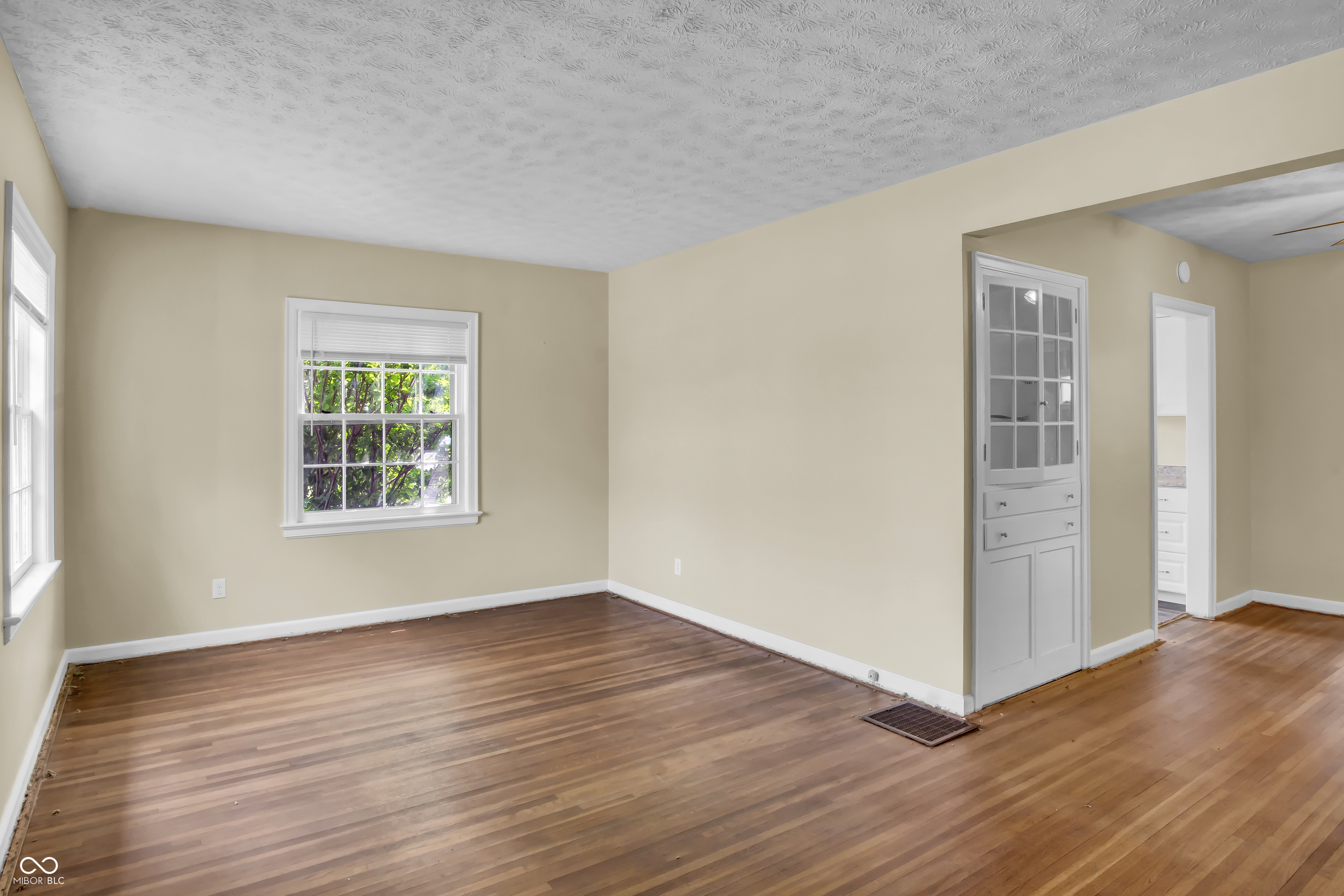 2433 17th Street Columbus, IN 47201 - Photo 35 of 47