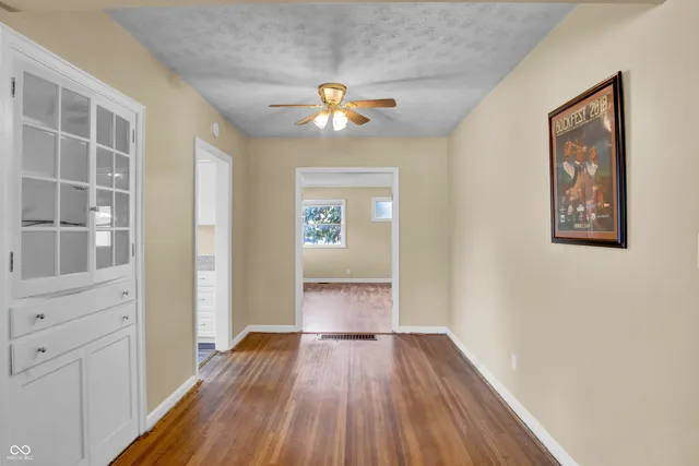 $189,900 | 2433 17th Street, Columbus, IN 47201