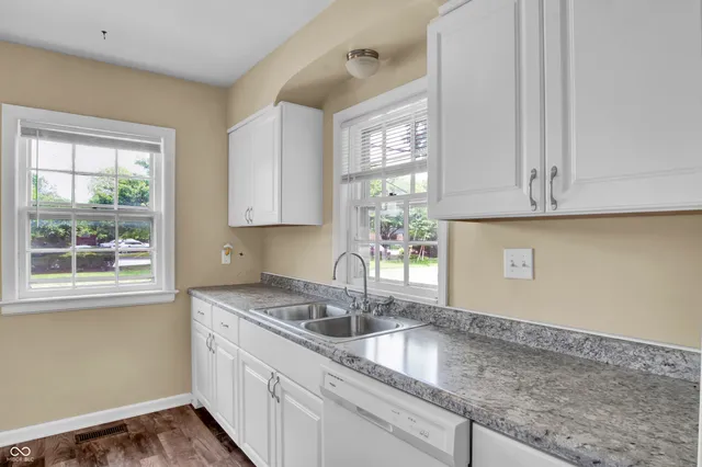 $189,900 | 2433 17th Street, Columbus, IN 47201