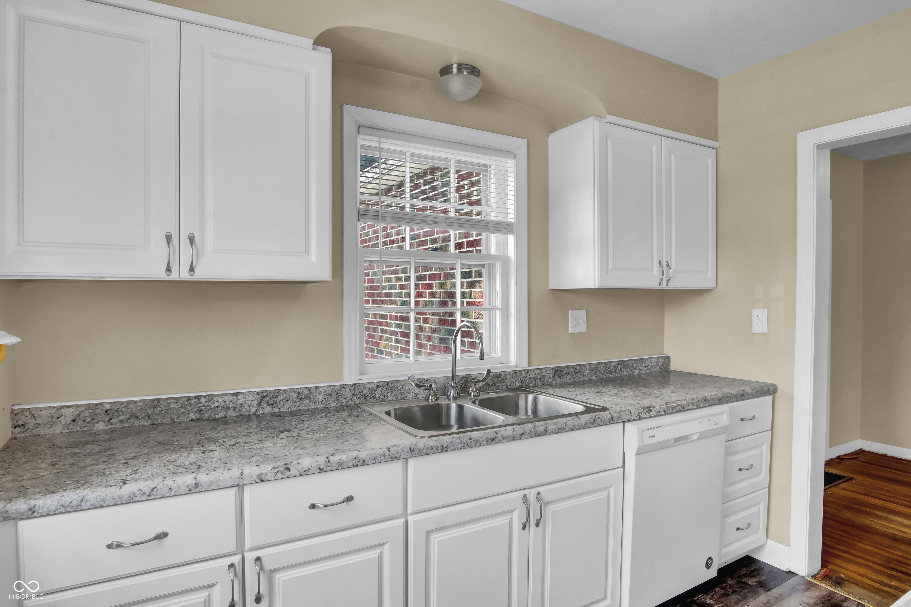 2433 17th Street Columbus, IN 47201 - Photo 41 of 47