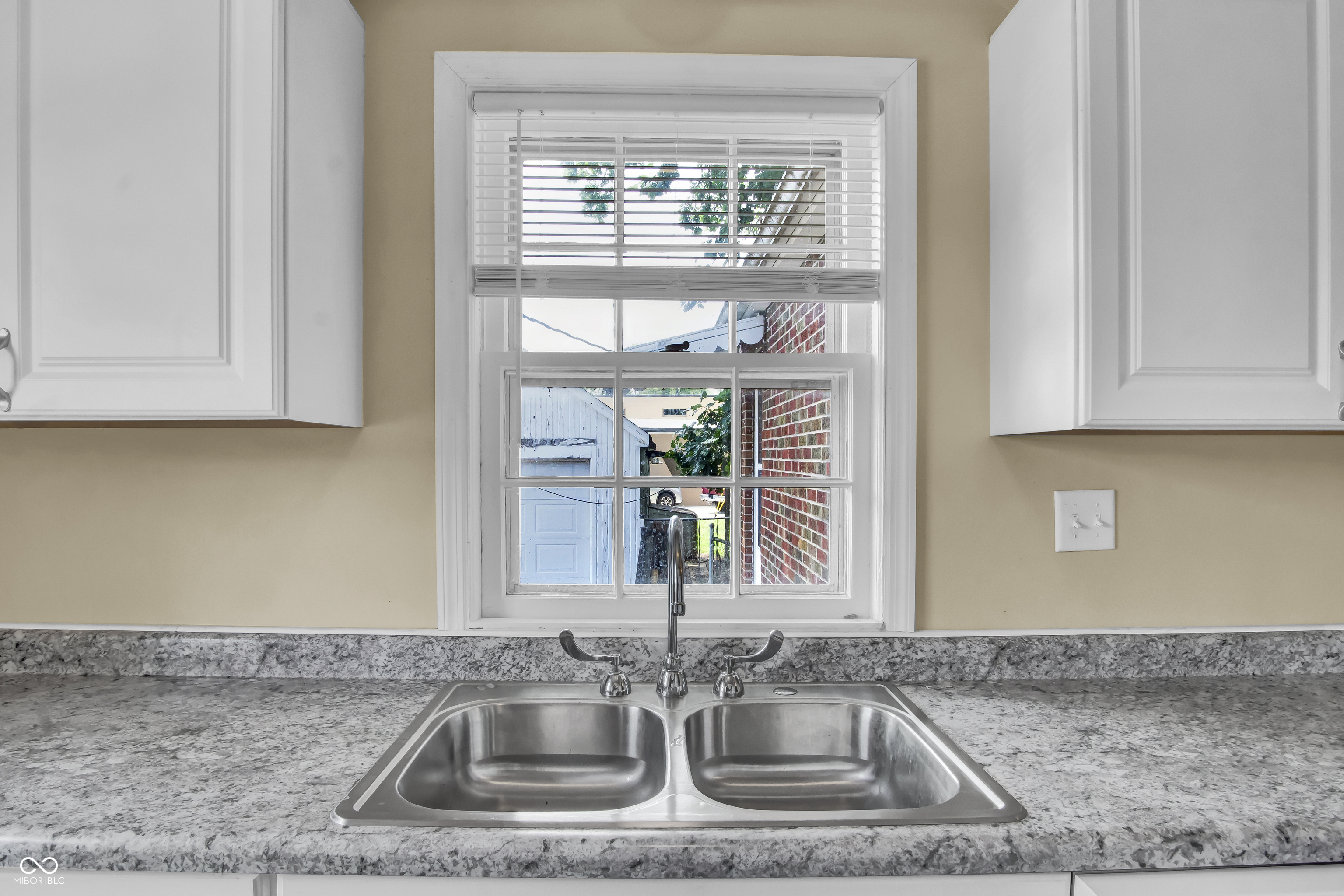 2433 17th Street Columbus, IN 47201 - Photo 44 of 47