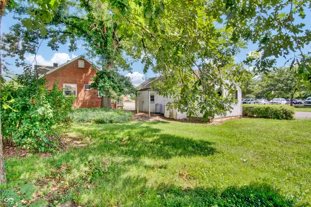 $189,900 | 2433 17th Street, Columbus, IN 47201