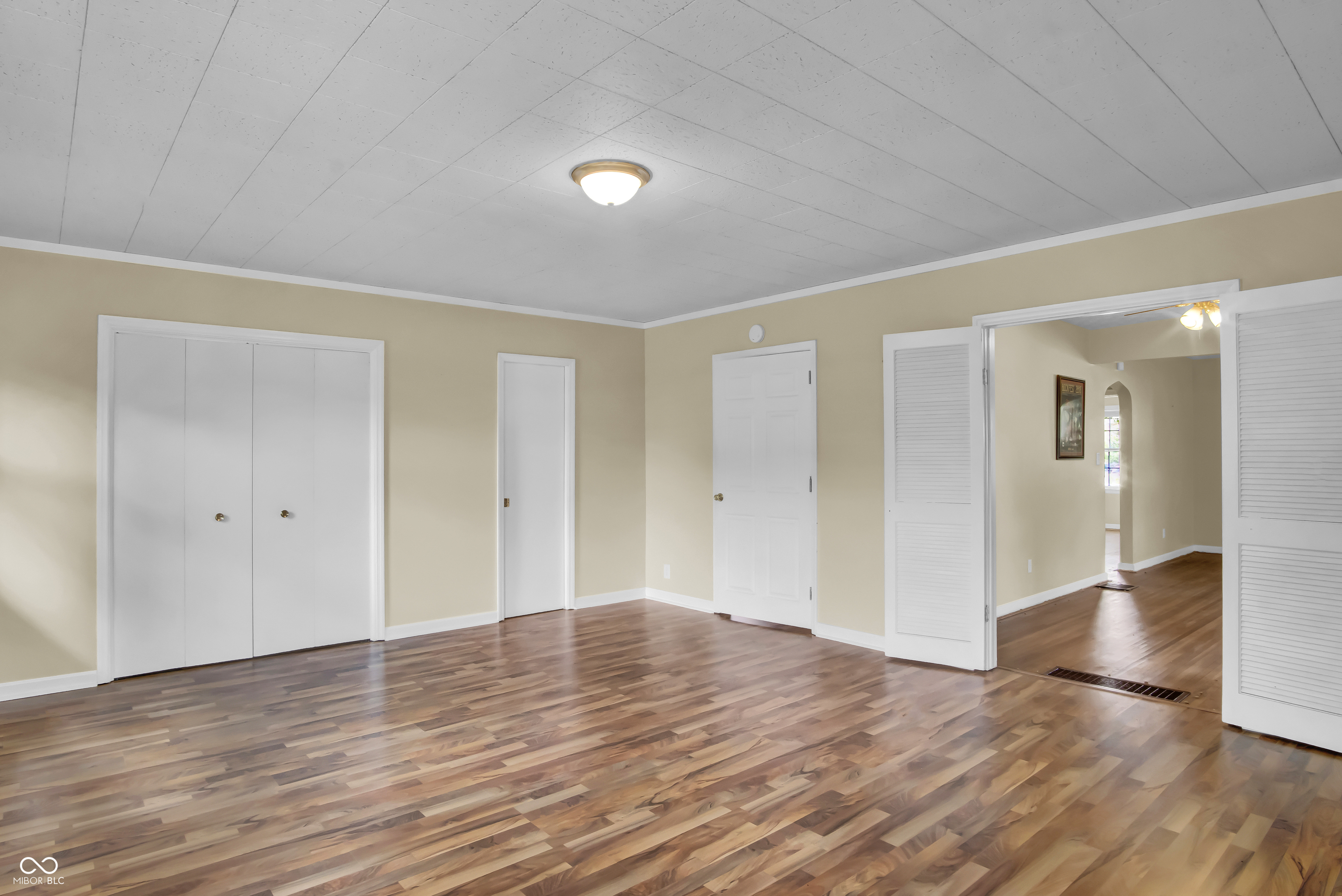 2433 17th Street Columbus, IN 47201 - Photo 9 of 47