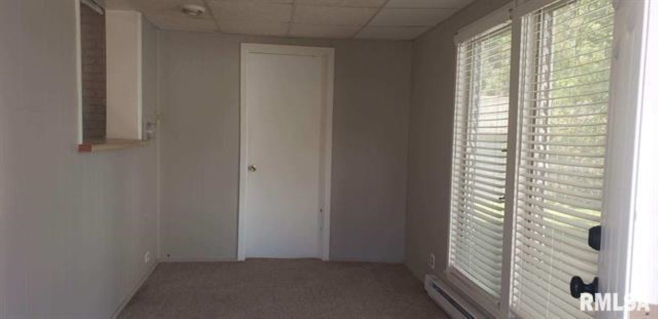 950 40th Street Moline, IL 61265 - Photo 25 of 26