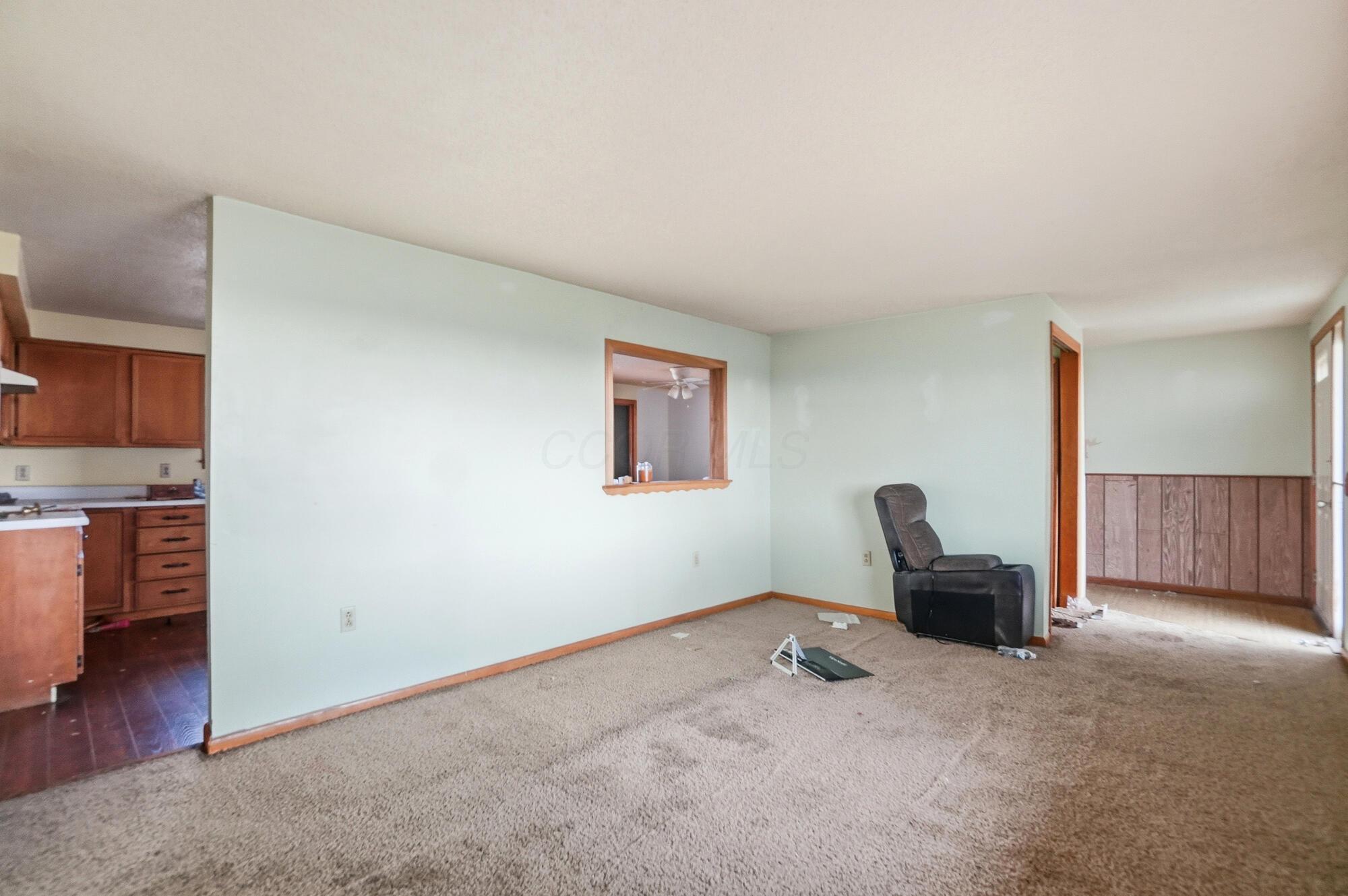 9750 Middle Point Road Van Wert, OH 45891 - Photo 11 of 44 011