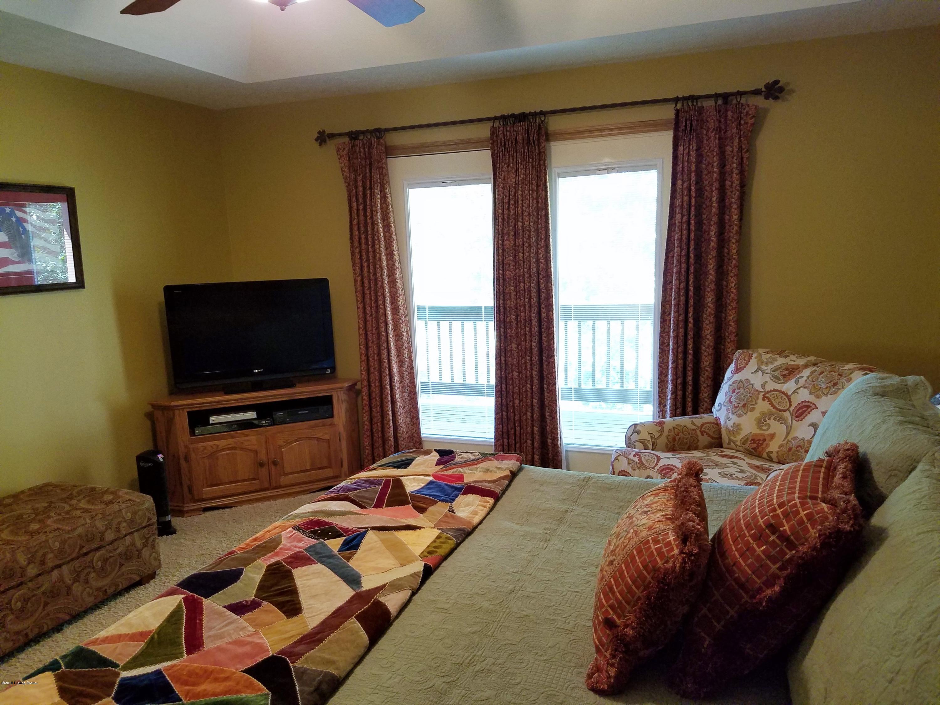 374 Cove Road Falls Of Rough, KY 40119 - Photo 24 of 34 23