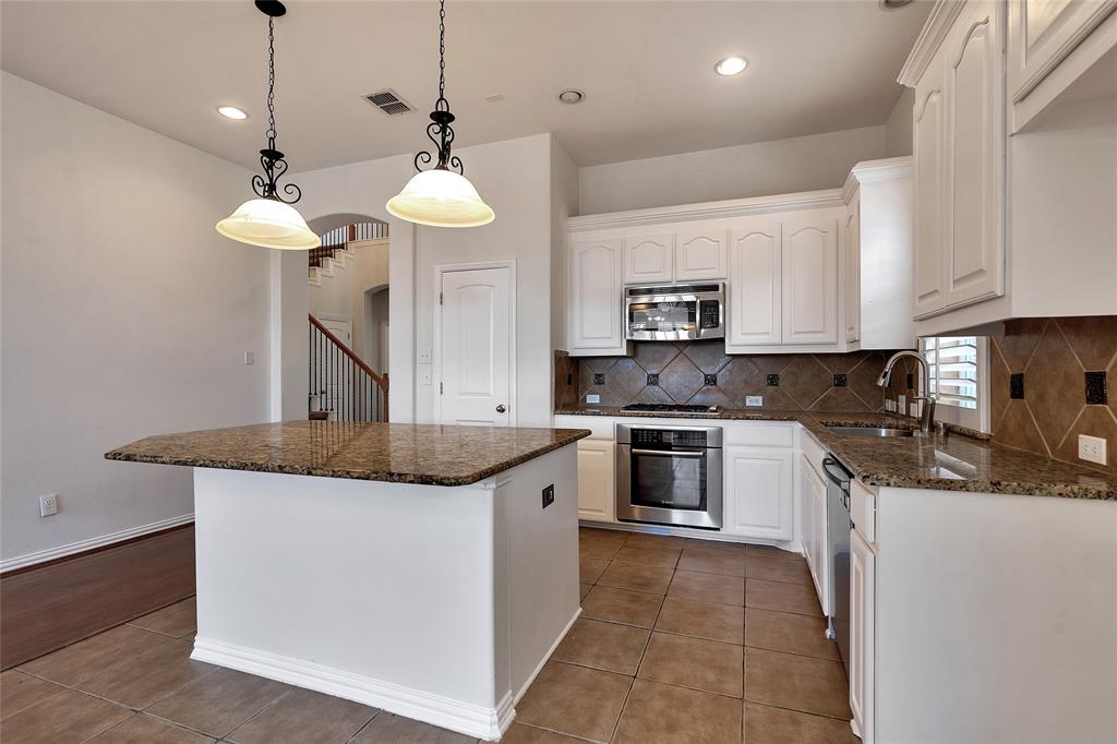 6828 Rambling Trail Frisco, TX 75034 - Photo 11 of 35