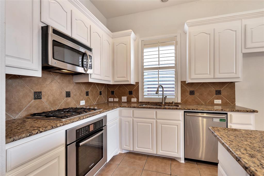 6828 Rambling Trail Frisco, TX 75034 - Photo 12 of 35