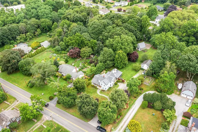 $939,000 | 264 Washington Avenue, Jamesport, NY 11901