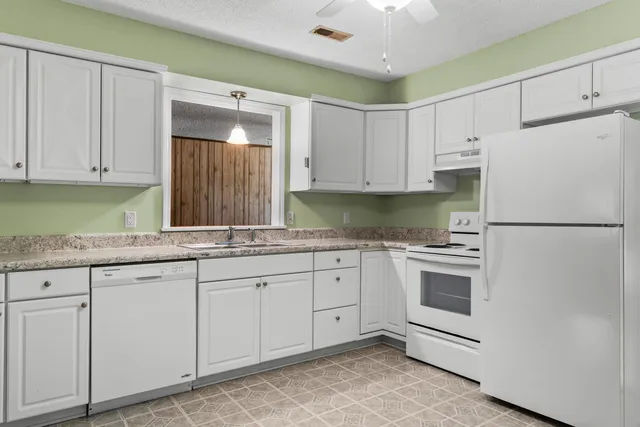 $299,900 | 3249 Stonehaven Drive, North Charleston, SC 29420