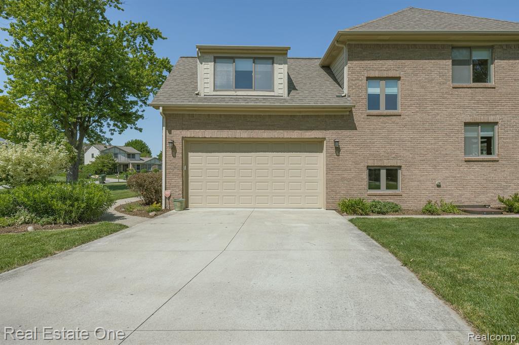 630 Lockmoore Court Rochester Hills, MI 48307 - Photo 45 of 65