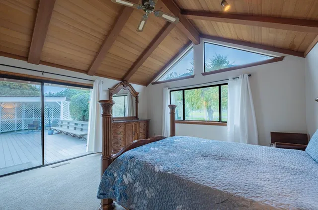 a view of outdoor space