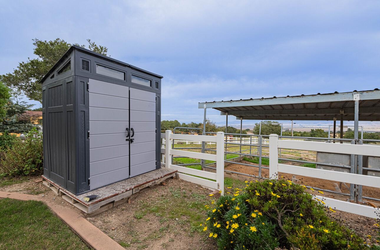 310 Mesa Road Salinas, CA 93908 - Photo 63 of 79 Gallery Image 63