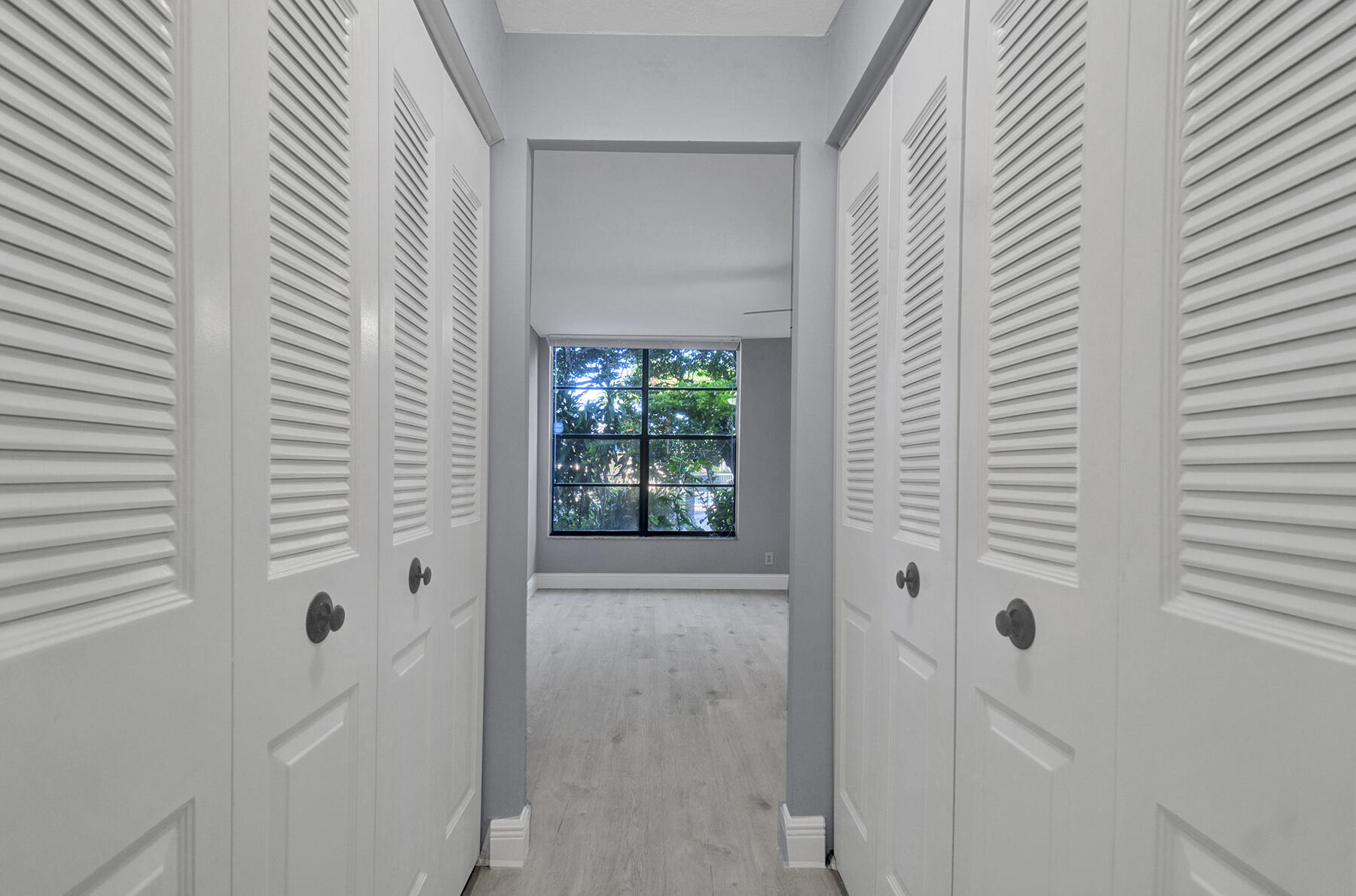 21 Royal Palm Way, Unit 103 Boca Raton, FL 33432 - Photo 20 of 51 Master Bedroom
