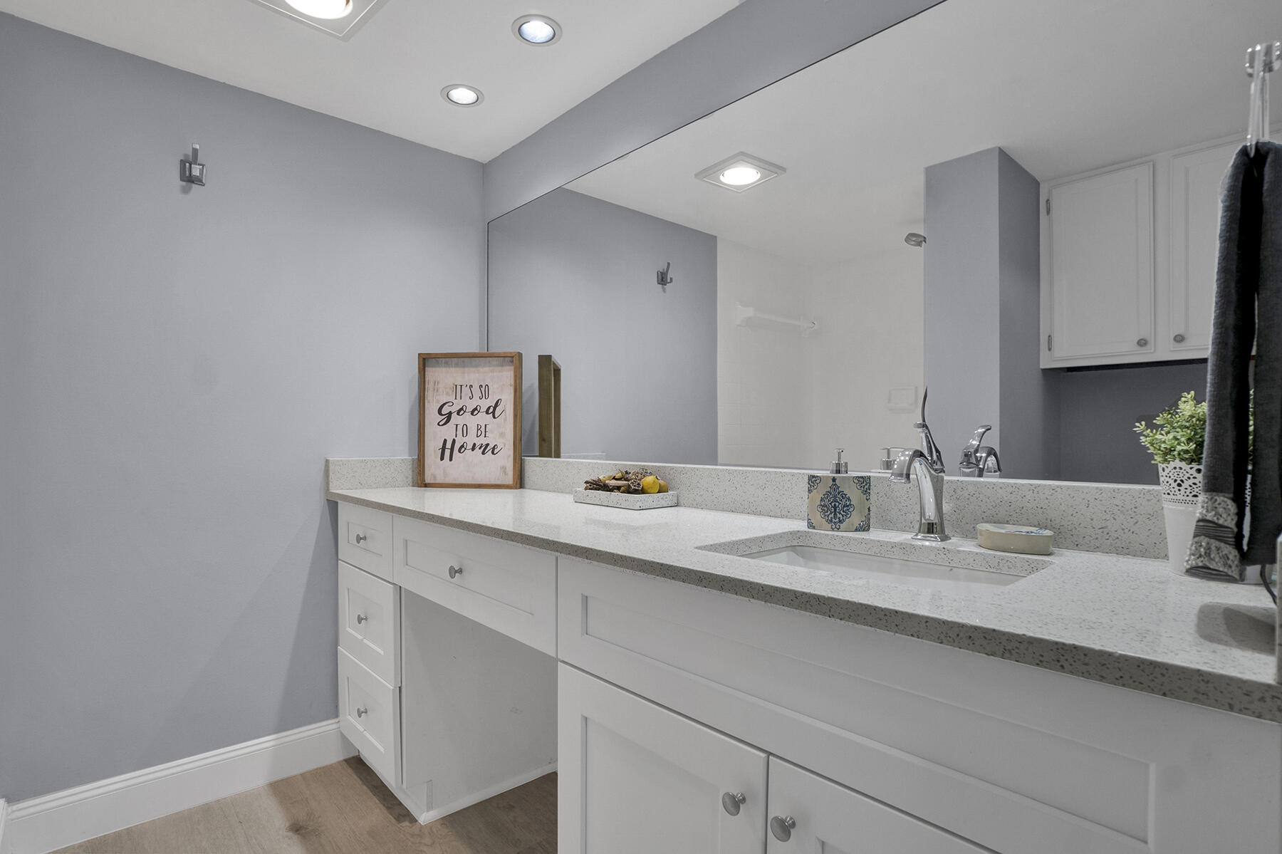 21 Royal Palm Way, Unit 103 Boca Raton, FL 33432 - Photo 21 of 51 Master Bathroom
