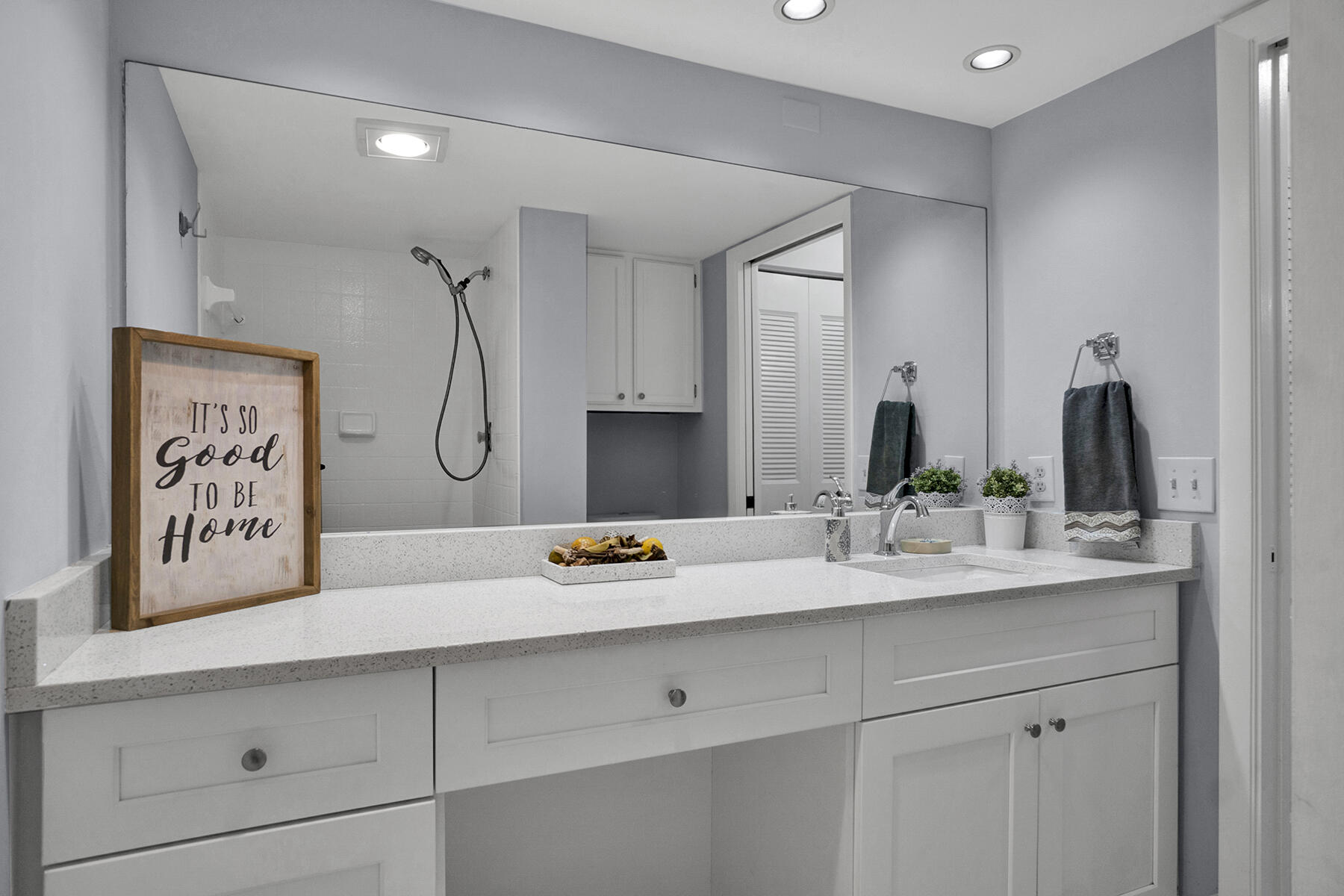 21 Royal Palm Way, Unit 103 Boca Raton, FL 33432 - Photo 22 of 51 Master Bathroom