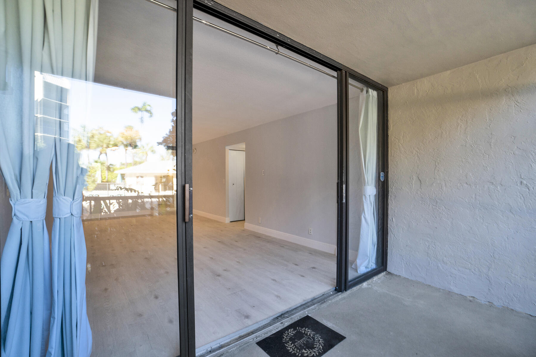 21 Royal Palm Way, Unit 103 Boca Raton, FL 33432 - Photo 28 of 51 Patio