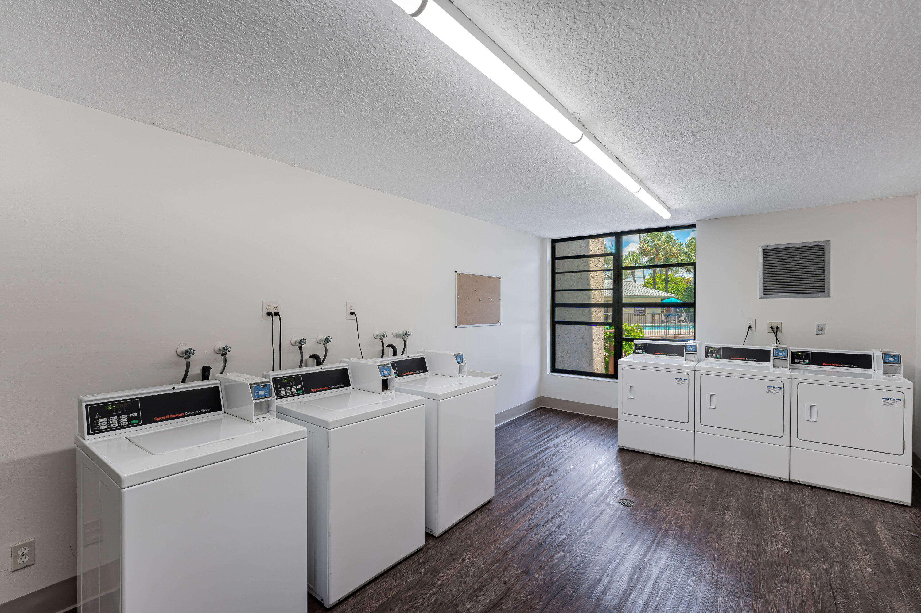 21 Royal Palm Way, Unit 103 Boca Raton, FL 33432 - Photo 35 of 51 LAUNDRY ROOM