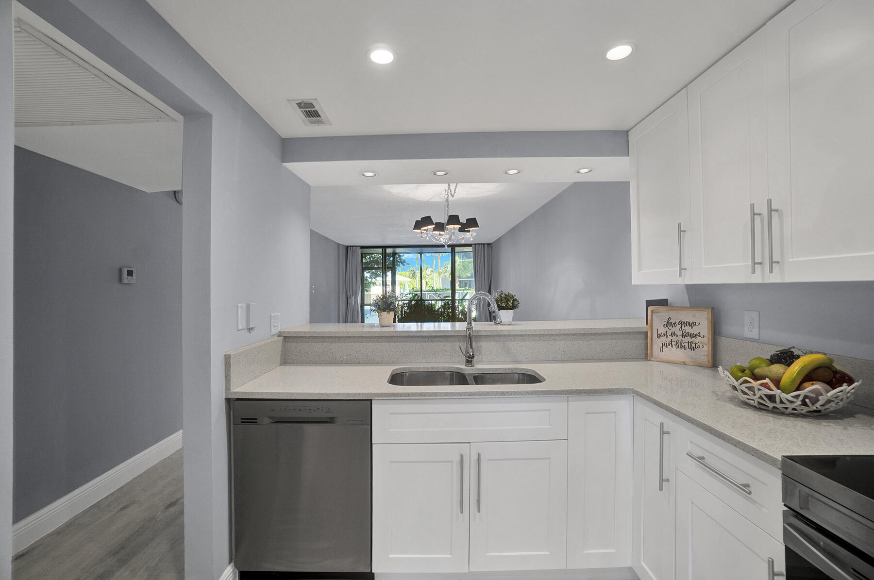 21 Royal Palm Way, Unit 103 Boca Raton, FL 33432 - Photo 8 of 51 Kitchen