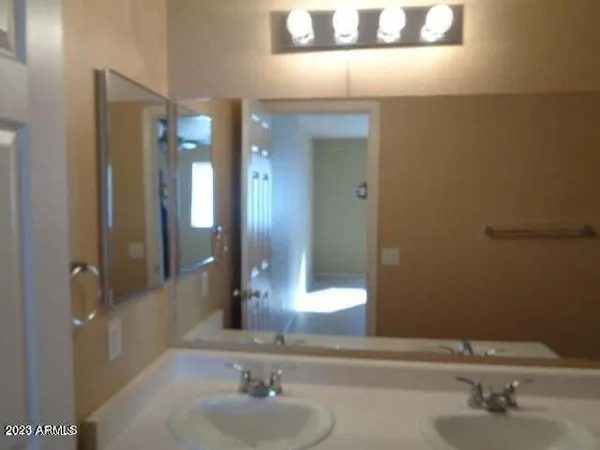 $1,725 | 1767 East Denim Trail, San Tan Valley, AZ 85143