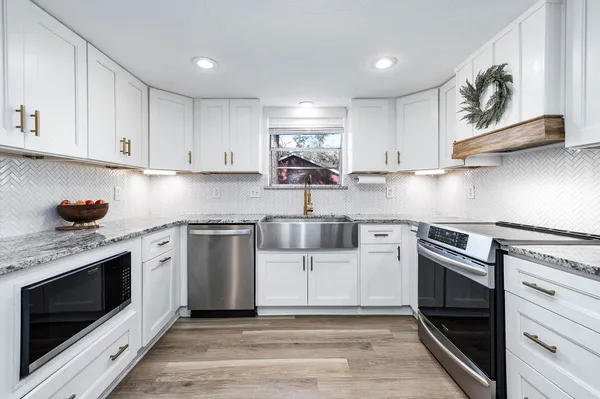 $429,000 | 26715 Maplewood Drive, Spring, TX 77386