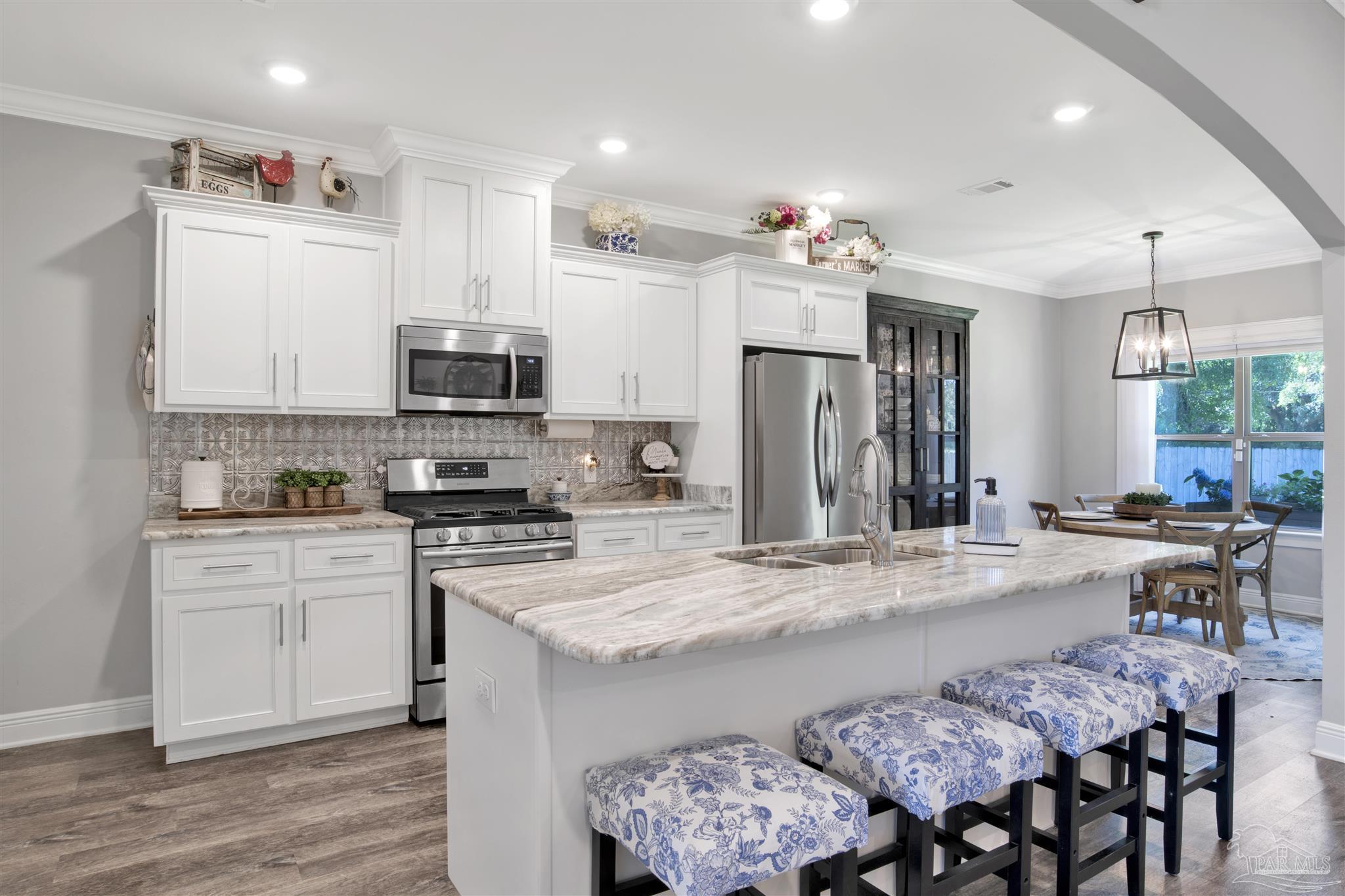 1552 Cadence Loop Cantonment, FL 32533 - Photo 14 of 36