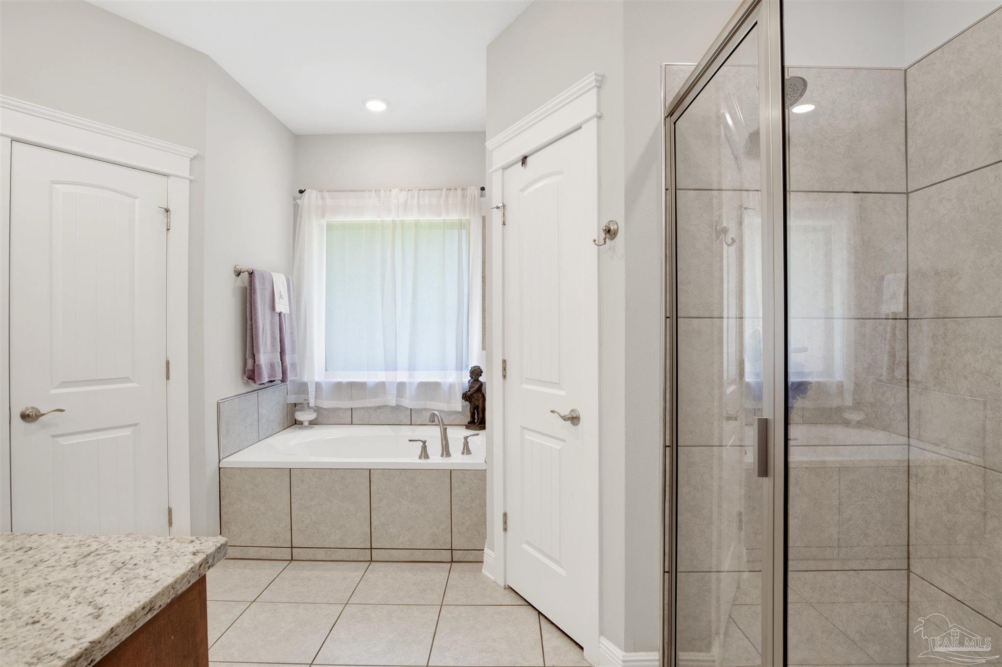 1552 Cadence Loop Cantonment, FL 32533 - Photo 34 of 36