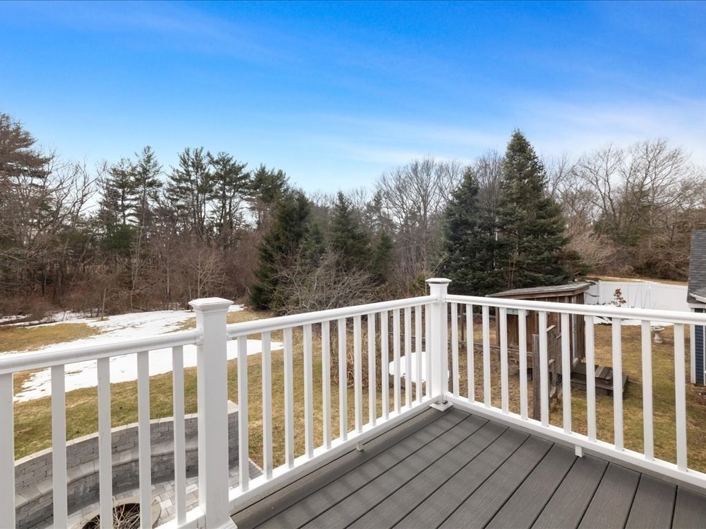 555 Webster Street Marshfield, MA 02050 - Photo 12 of 36