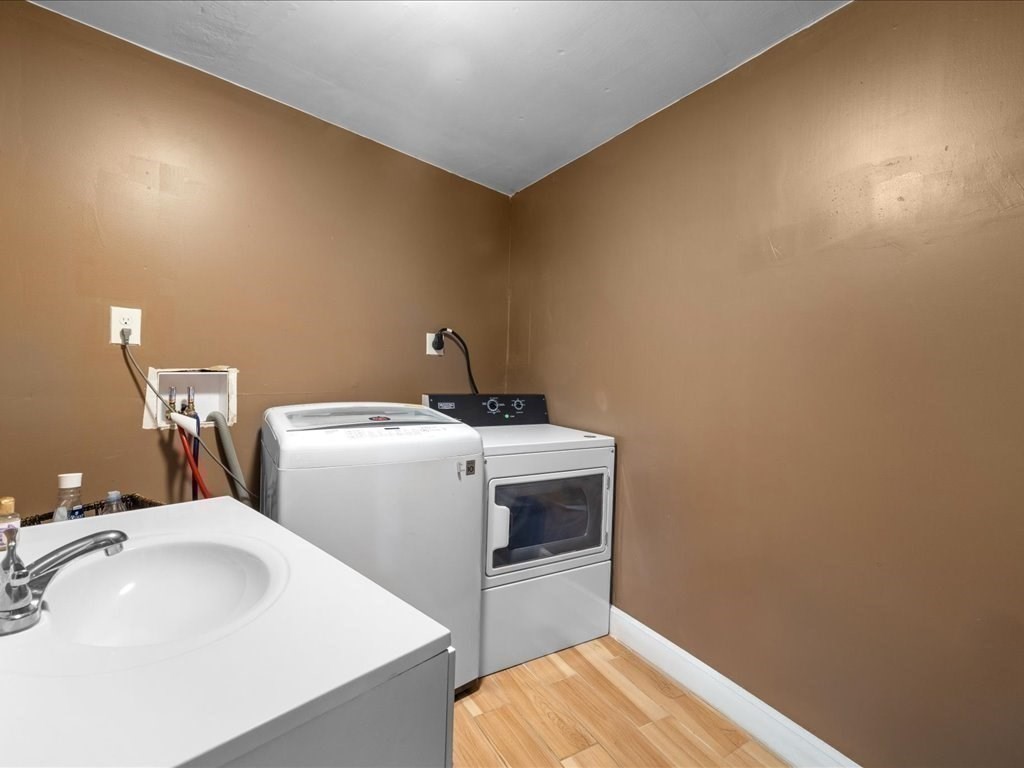 555 Webster Street Marshfield, MA 02050 - Photo 17 of 36