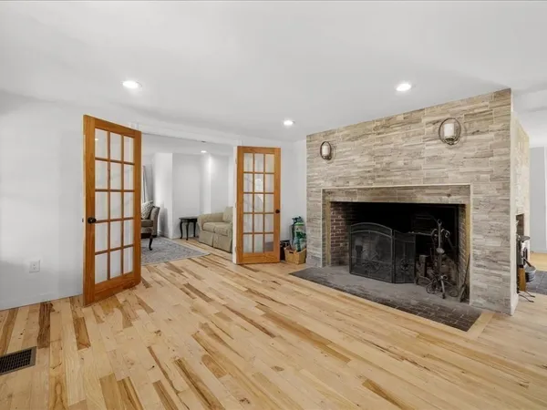 $1,195,000 | 555 Webster Street, Marshfield, MA 02050