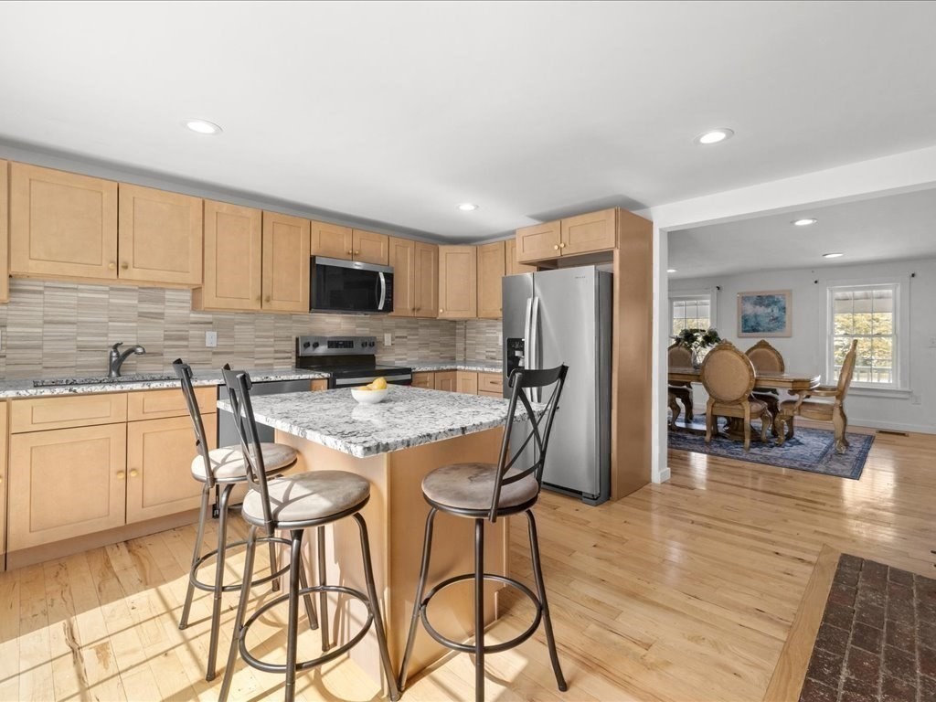 555 Webster Street Marshfield, MA 02050 - Photo 21 of 36