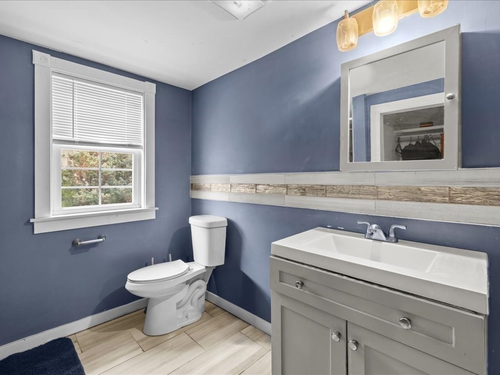 555 Webster Street Marshfield, MA 02050 - Photo 25 of 36