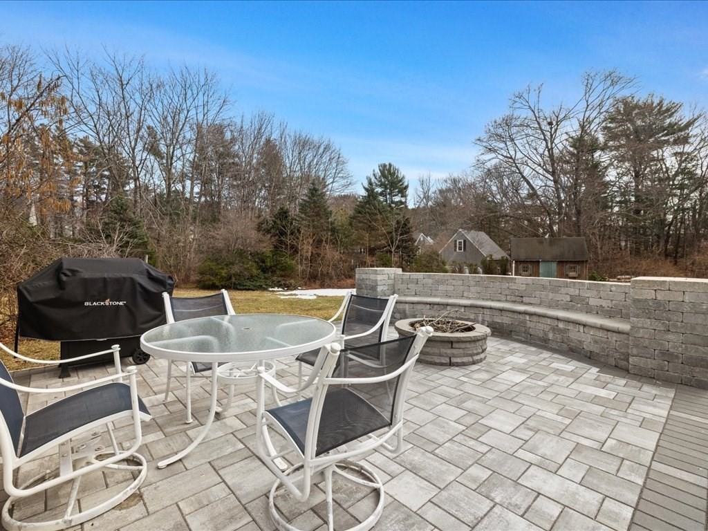 555 Webster Street Marshfield, MA 02050 - Photo 33 of 36