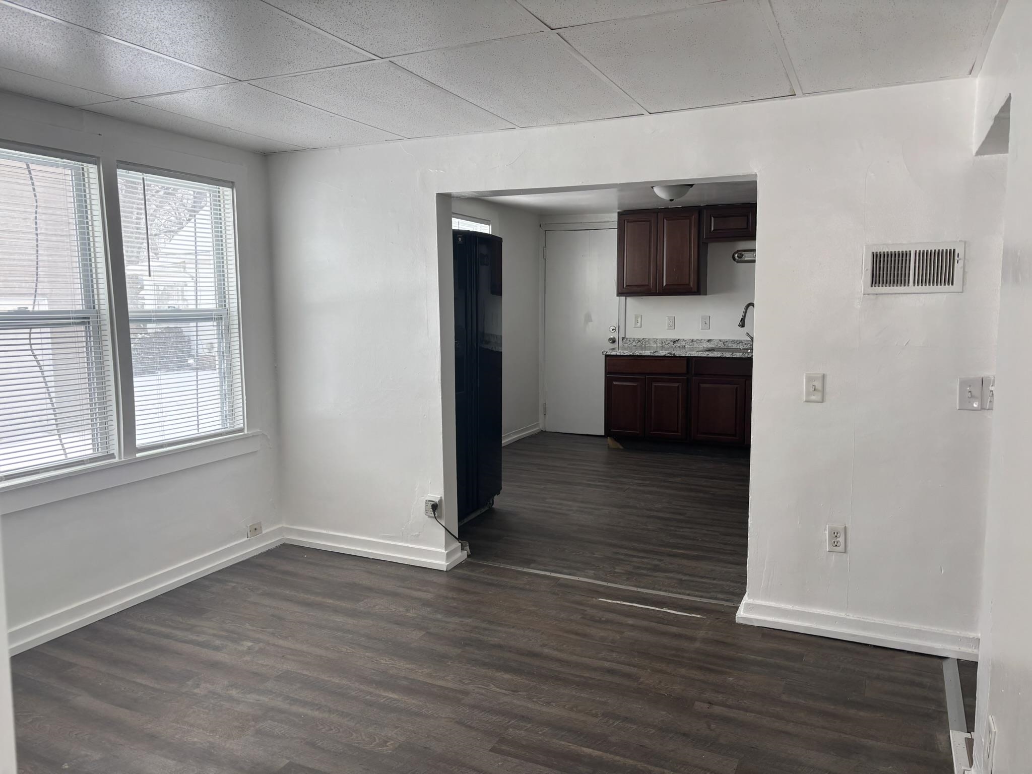 1028 Stuart Street Green Bay, WI 54301 - Photo 2 of 27
