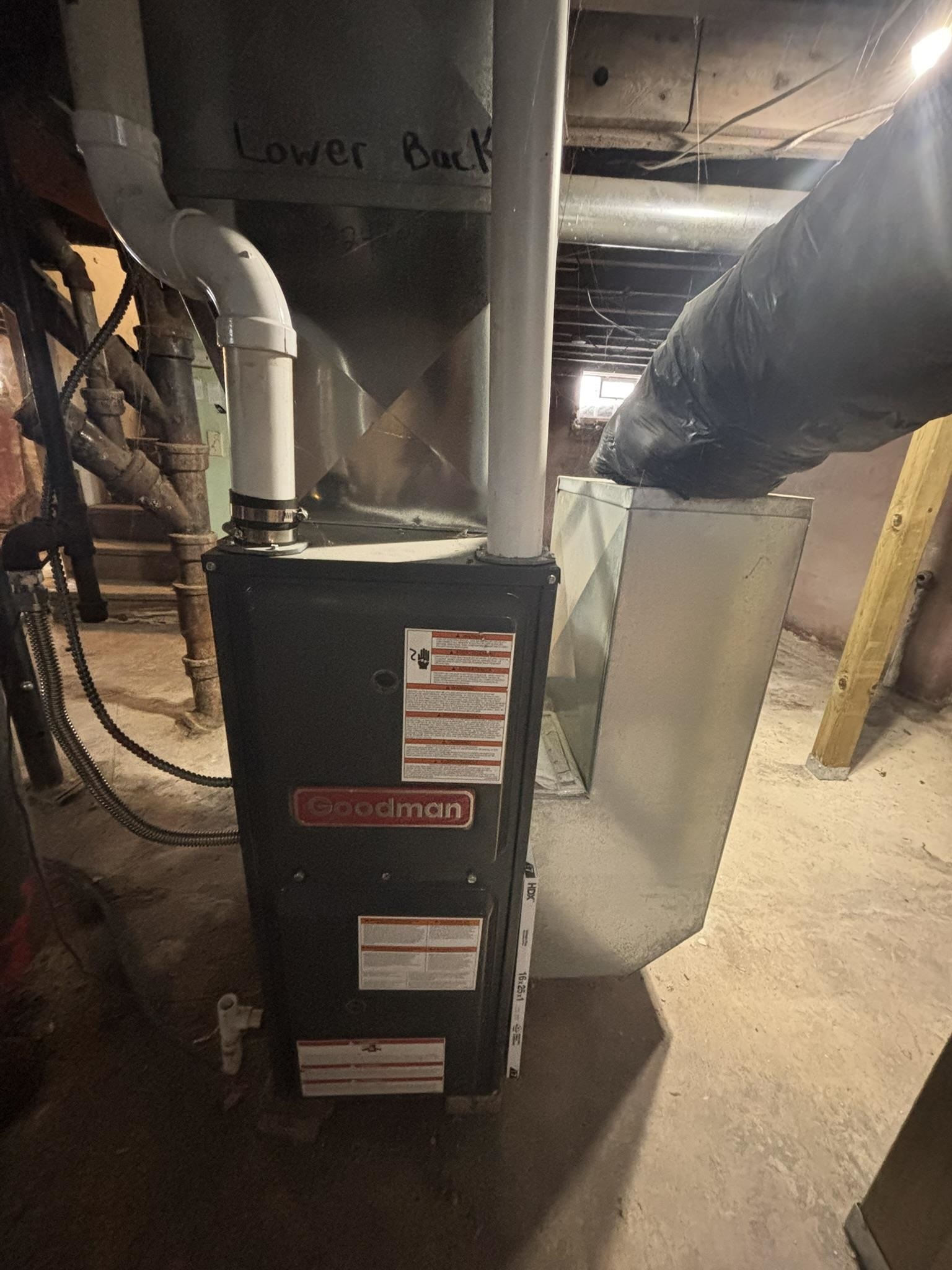 1028 Stuart Street Green Bay, WI 54301 - Photo 24 of 32