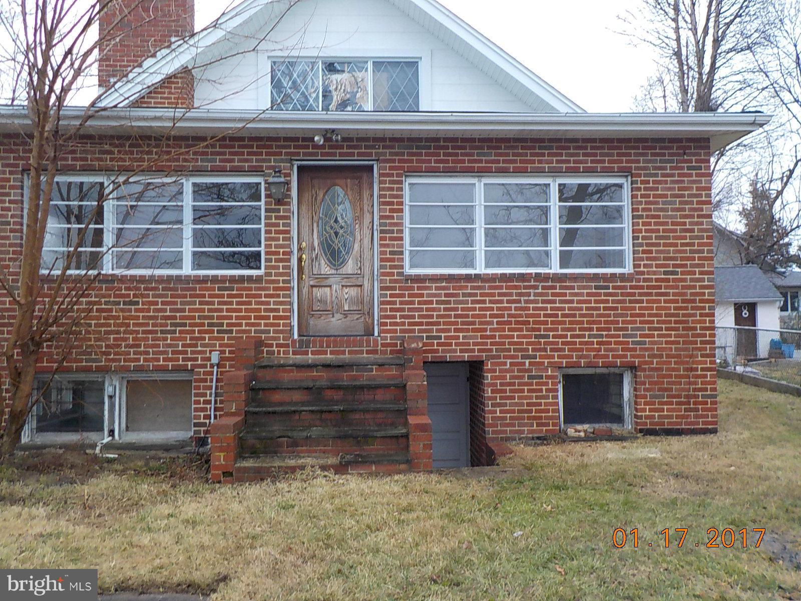 230 Bar Harbor Road Pasadena, MD 21122 - Photo 1 of 9 Exterior (Front)