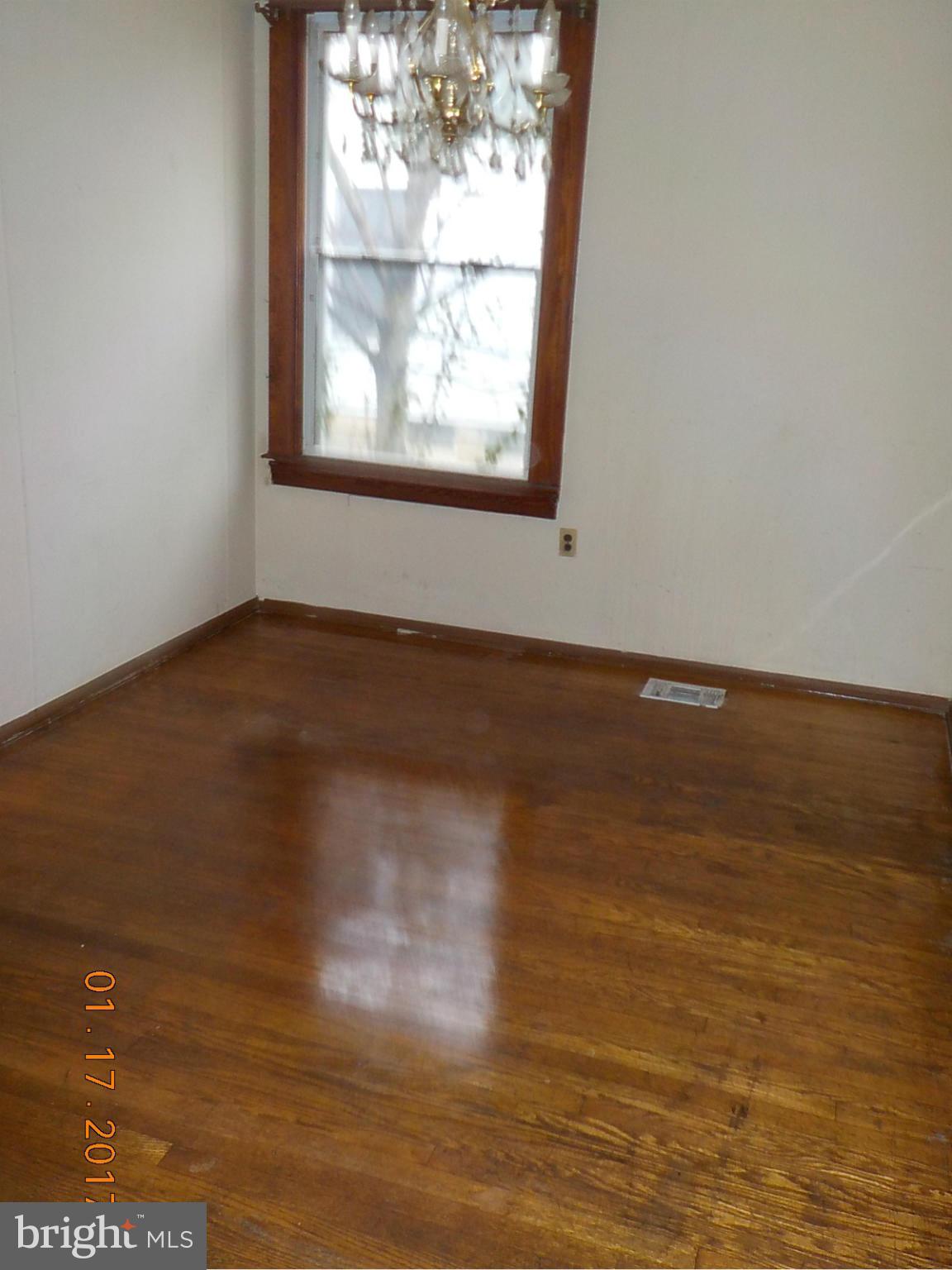 230 Bar Harbor Road Pasadena, MD 21122 - Photo 6 of 9 Bedroom
