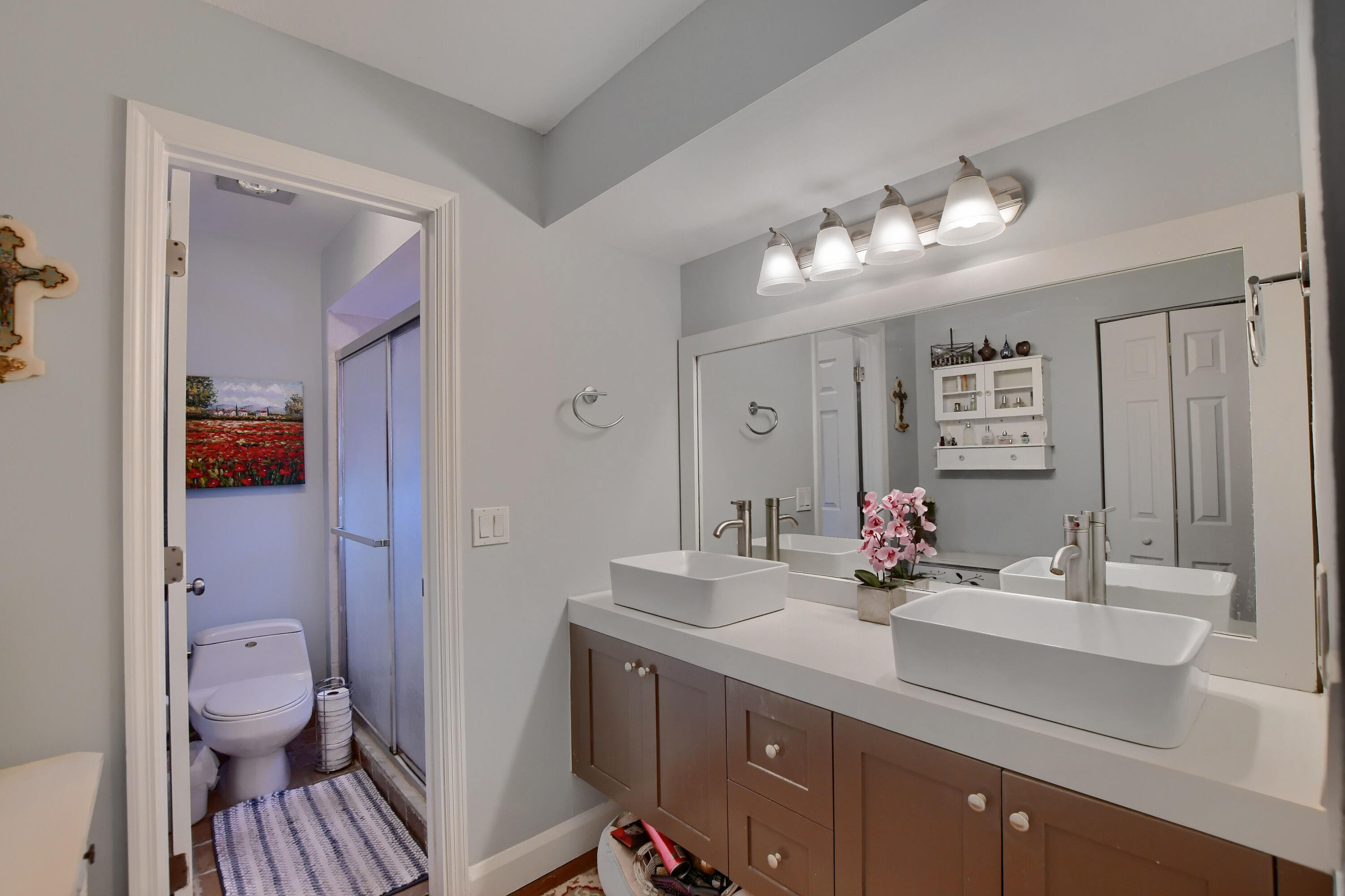 149 Northwest 70th Street, Unit 306C Boca Raton, FL 33487 - Photo 18 of 27 Bathroom