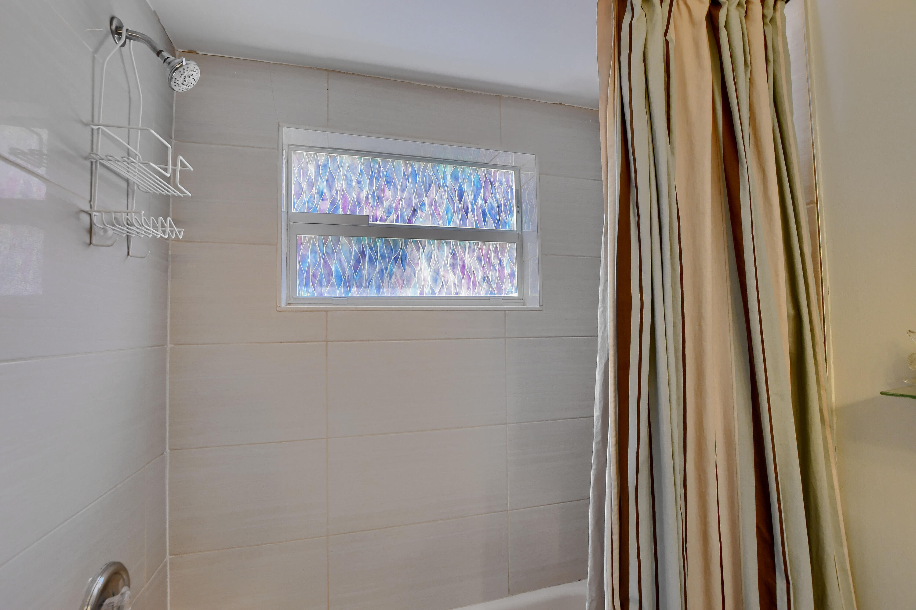149 Northwest 70th Street, Unit 306C Boca Raton, FL 33487 - Photo 22 of 27 Bathroom