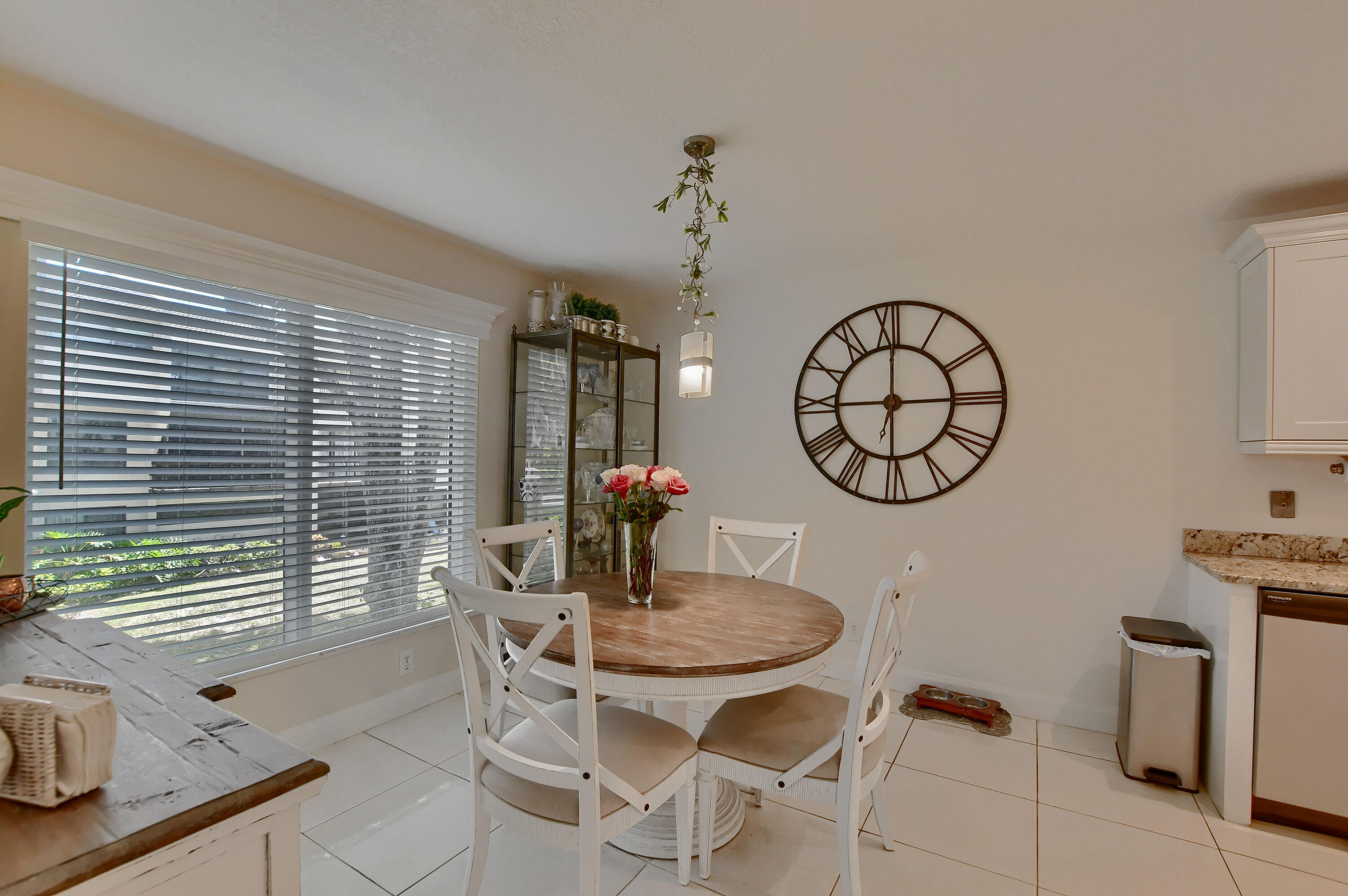 149 Northwest 70th Street, Unit 306C Boca Raton, FL 33487 - Photo 9 of 27 Dining Area