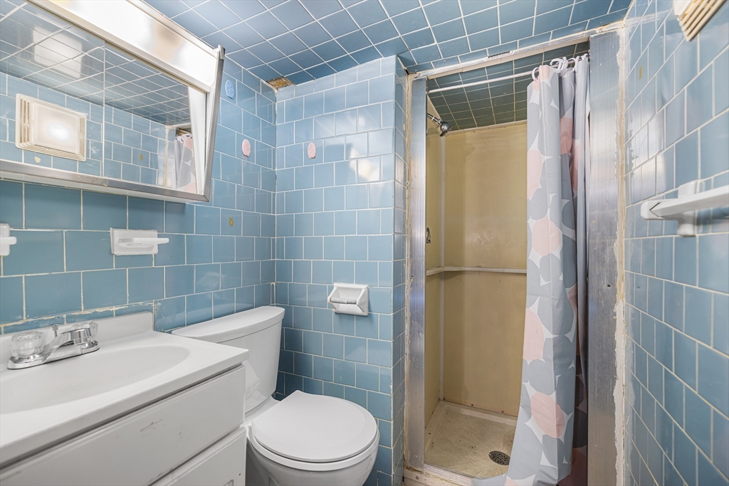 62 Westmore Road Boston, MA 02126 - Photo 14 of 38