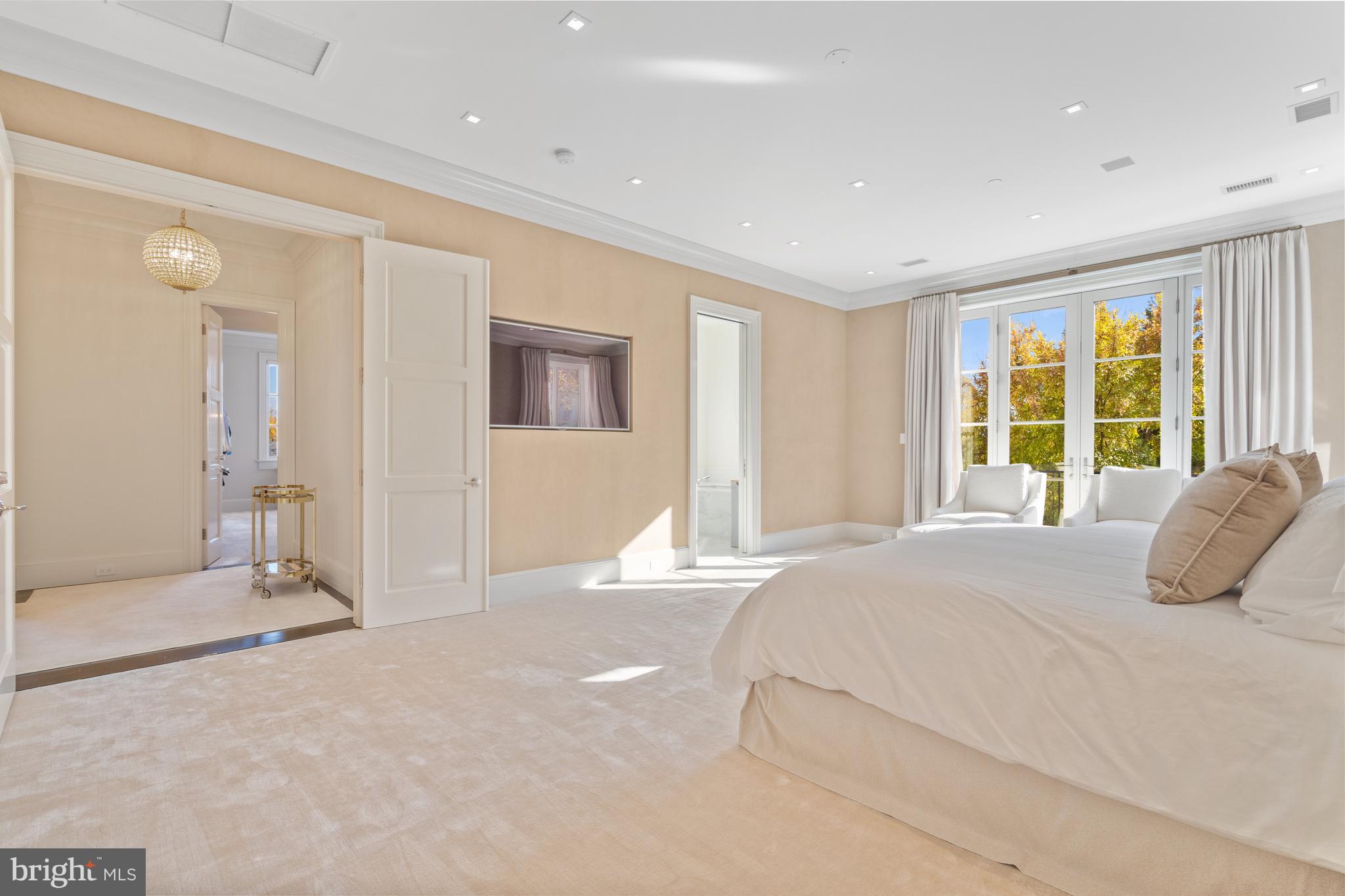 2109 Dunmore Lane Washington, DC 20007 - Photo 43 of 78
