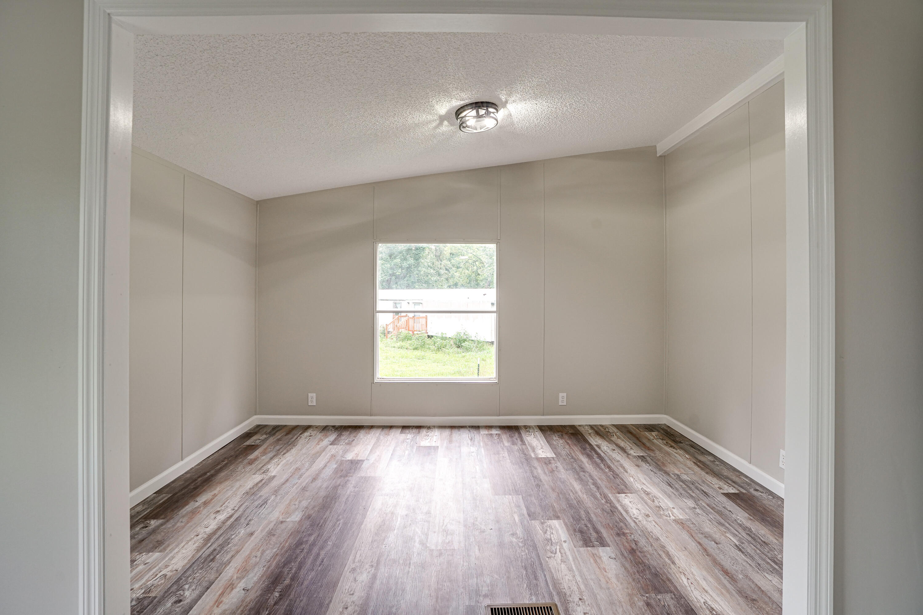 245 Success Drive Jasper, TN 37347 - Photo 17 of 33 16-245 Success Dr-16