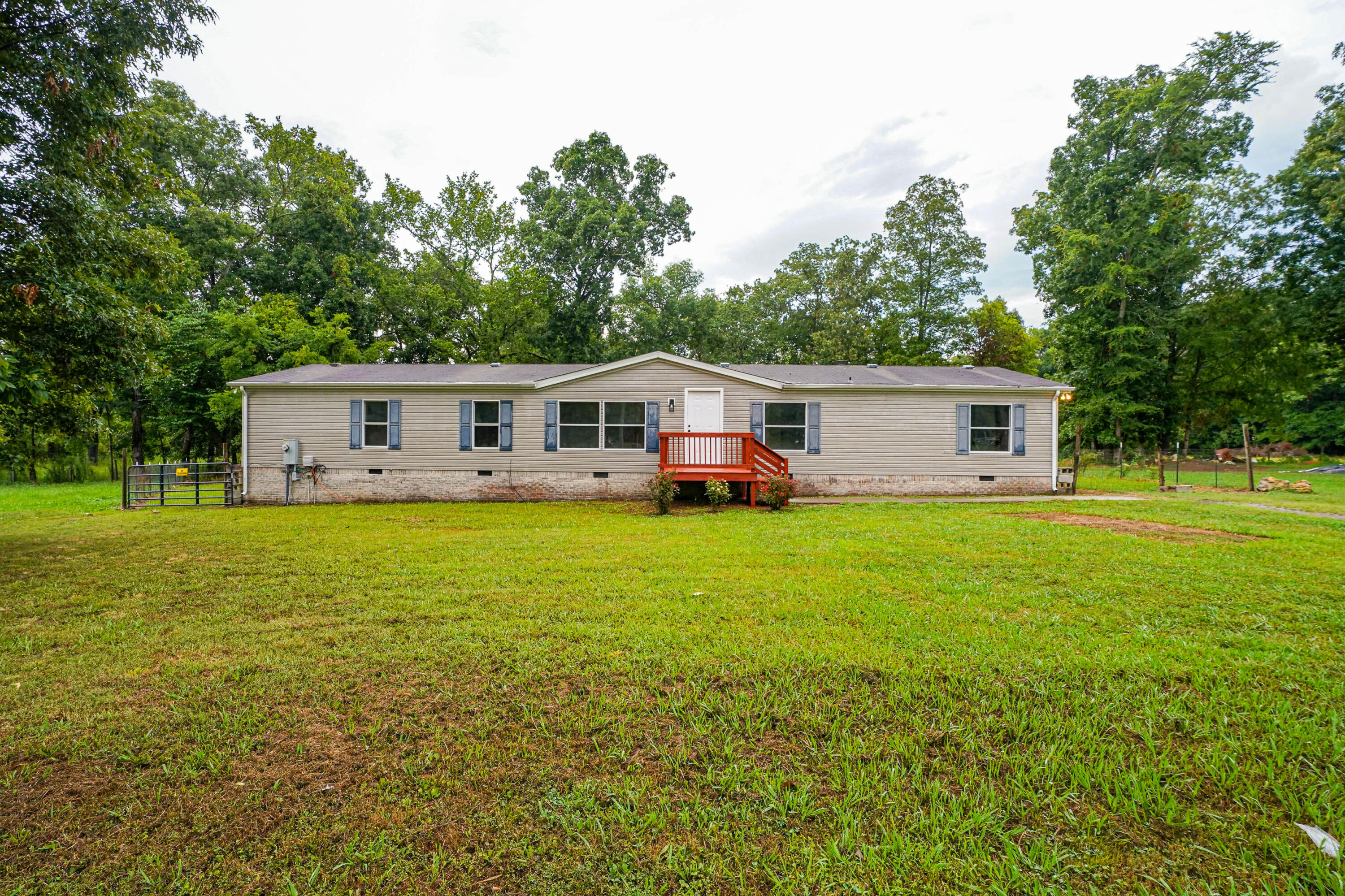 245 Success Drive Jasper, TN 37347 - Photo 3 of 33 01-245 Success Dr-1