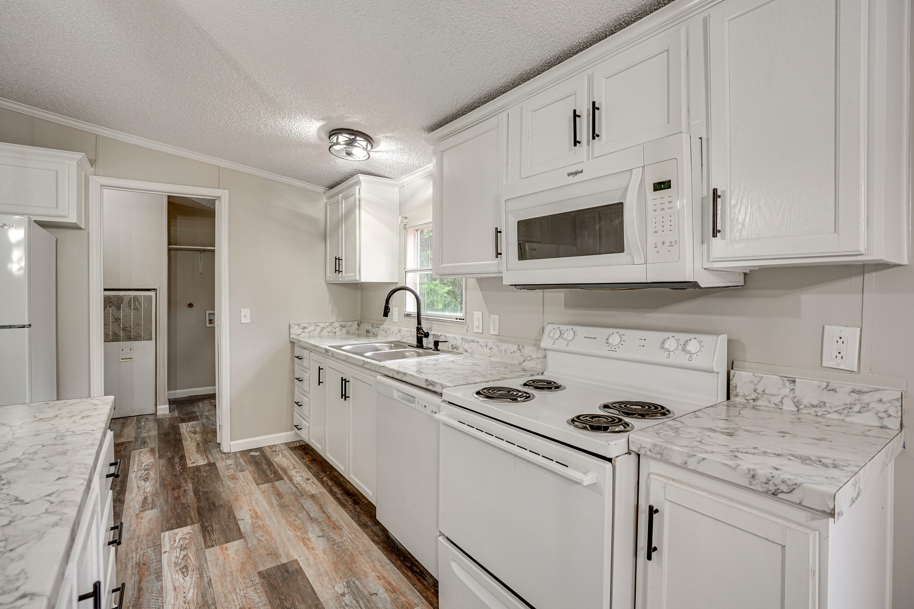 245 Success Drive Jasper, TN 37347 - Photo 10 of 33 09-245 Success Dr-9