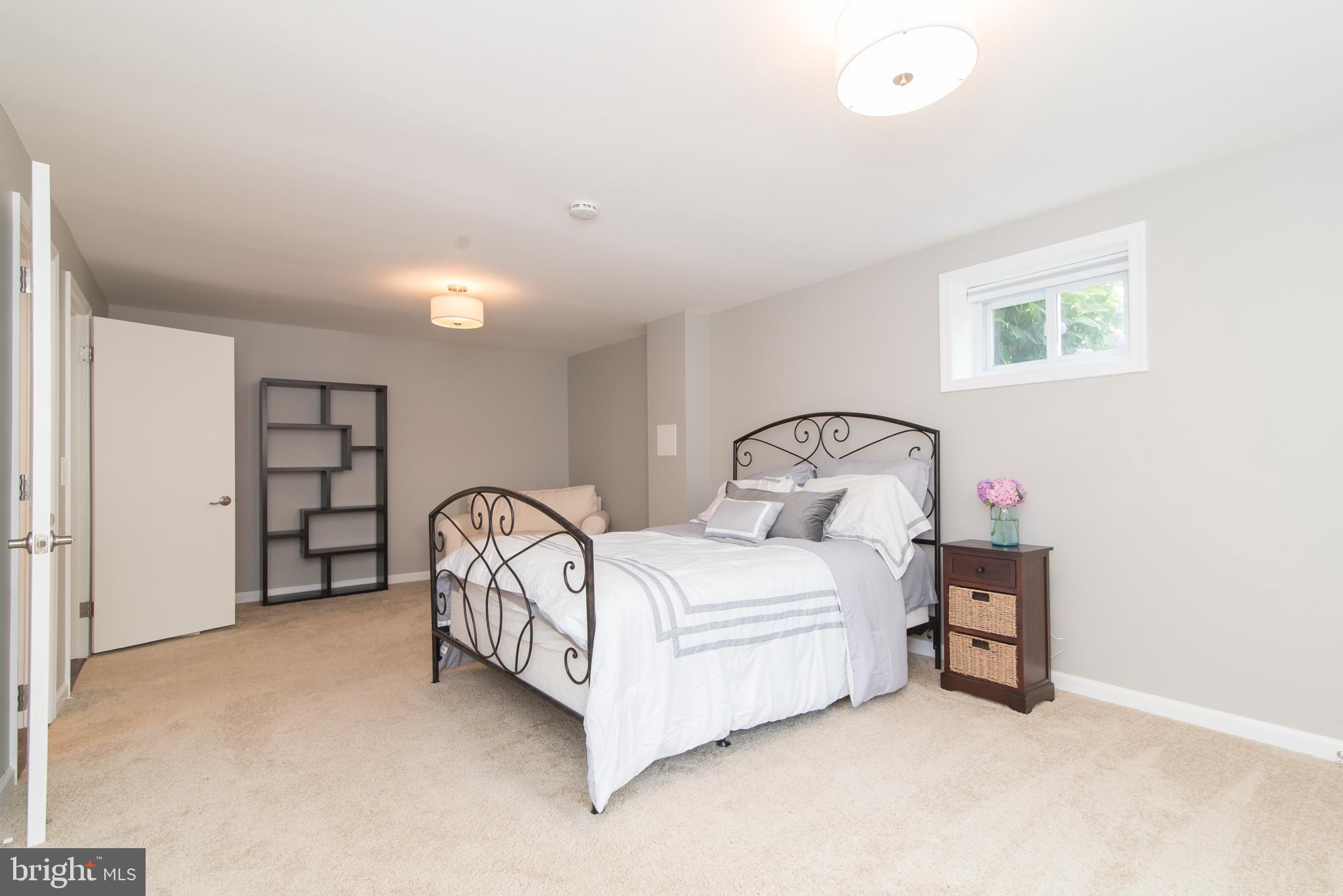 8235 Hilton Road Gaithersburg, MD 20882 - Photo 62 of 90 Multi-purpose room with window-lower level