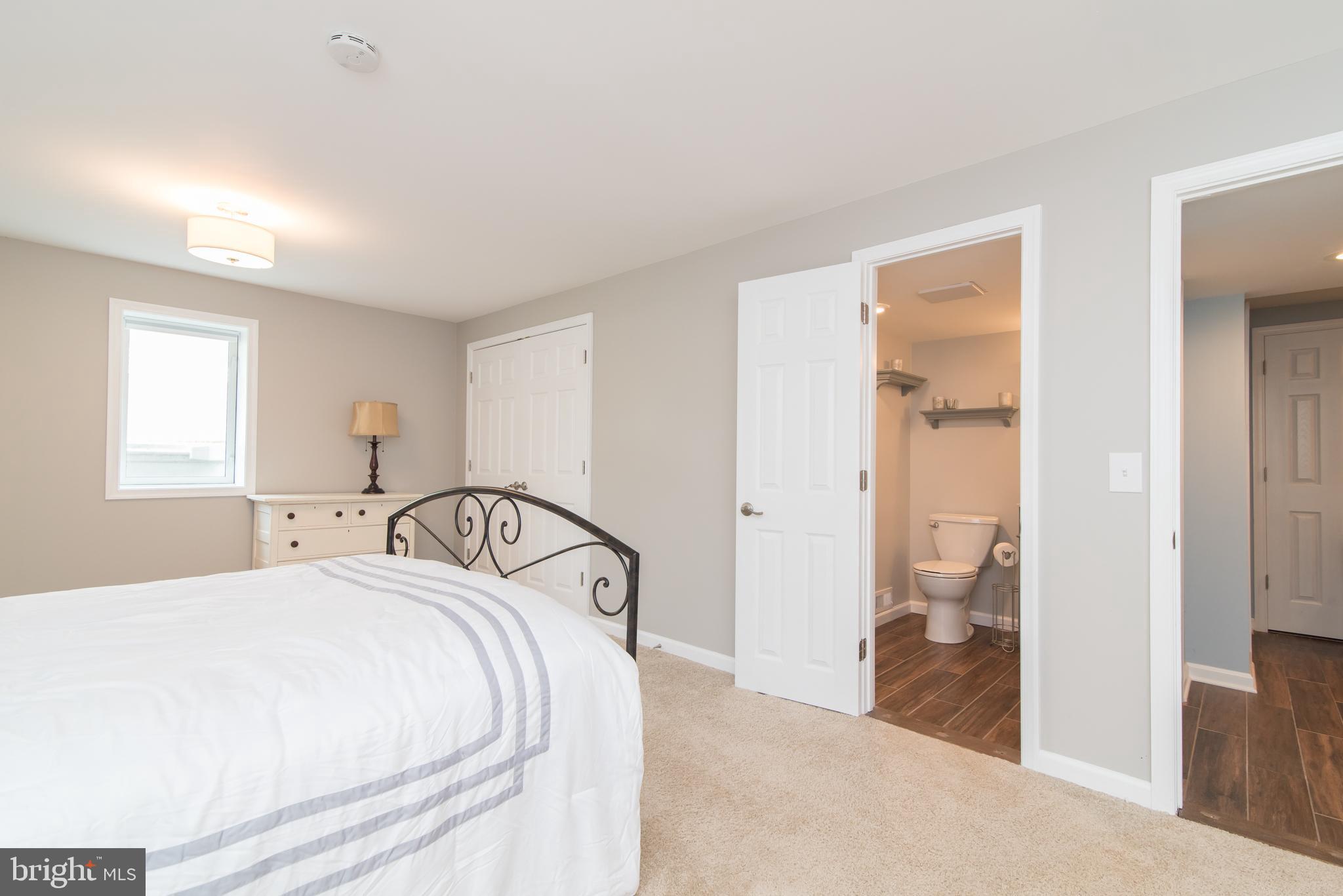 8235 Hilton Road Gaithersburg, MD 20882 - Photo 64 of 90 Multi-purpose room with attached bathroom-LL