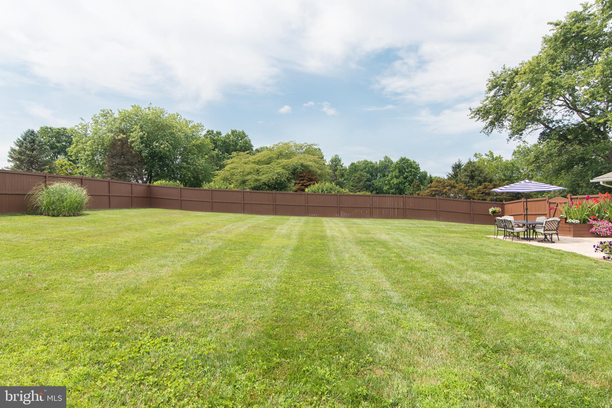 8235 Hilton Road Gaithersburg, MD 20882 - Photo 87 of 90 Full view of the enormous, level backyard